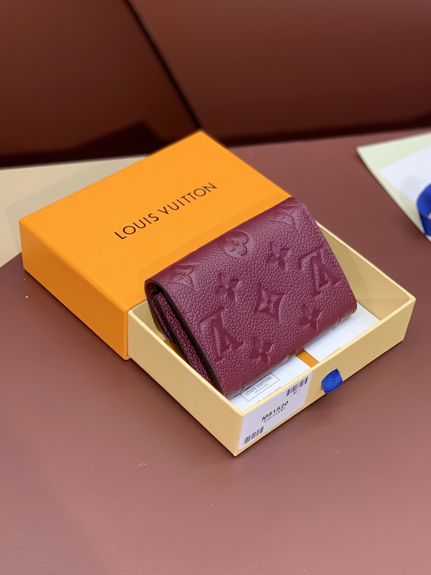 LV 루이비통 M81520 여성용 동전·카드 지갑(퍼플레드)