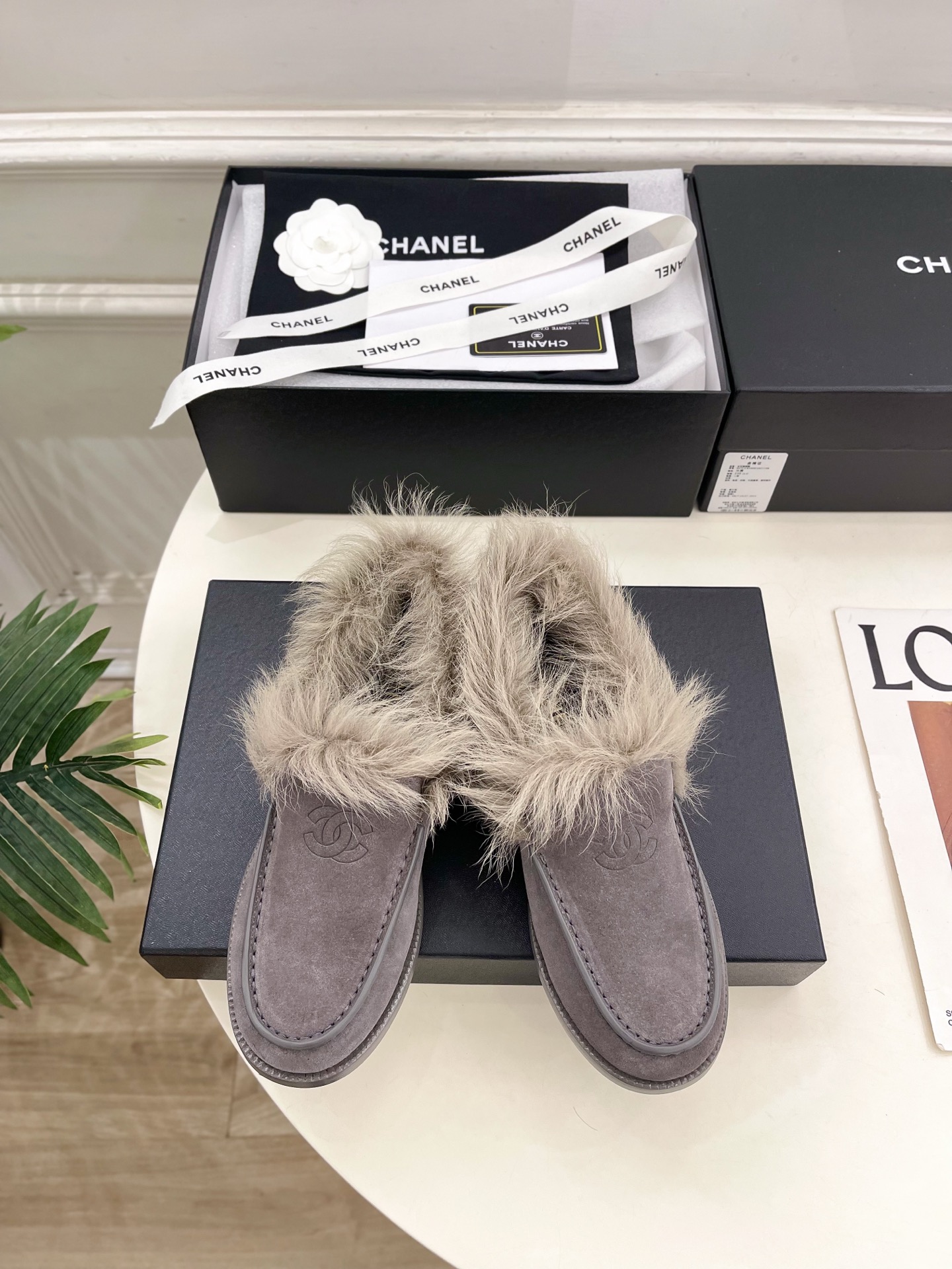 Chanel 샤넬 더블 C 롱헤어 빈티지 로퍼 신발