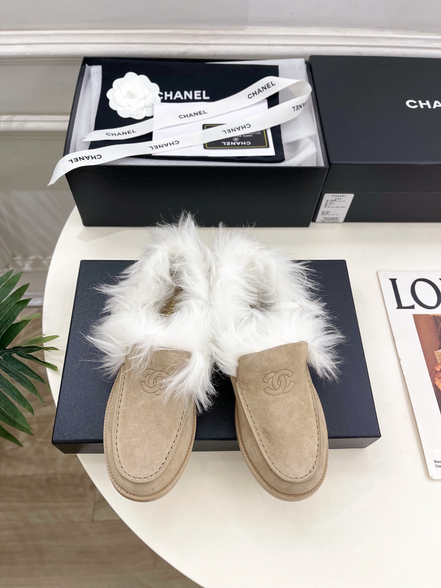 Chanel 샤넬 더블 C 롱헤어 빈티지 로퍼 신발