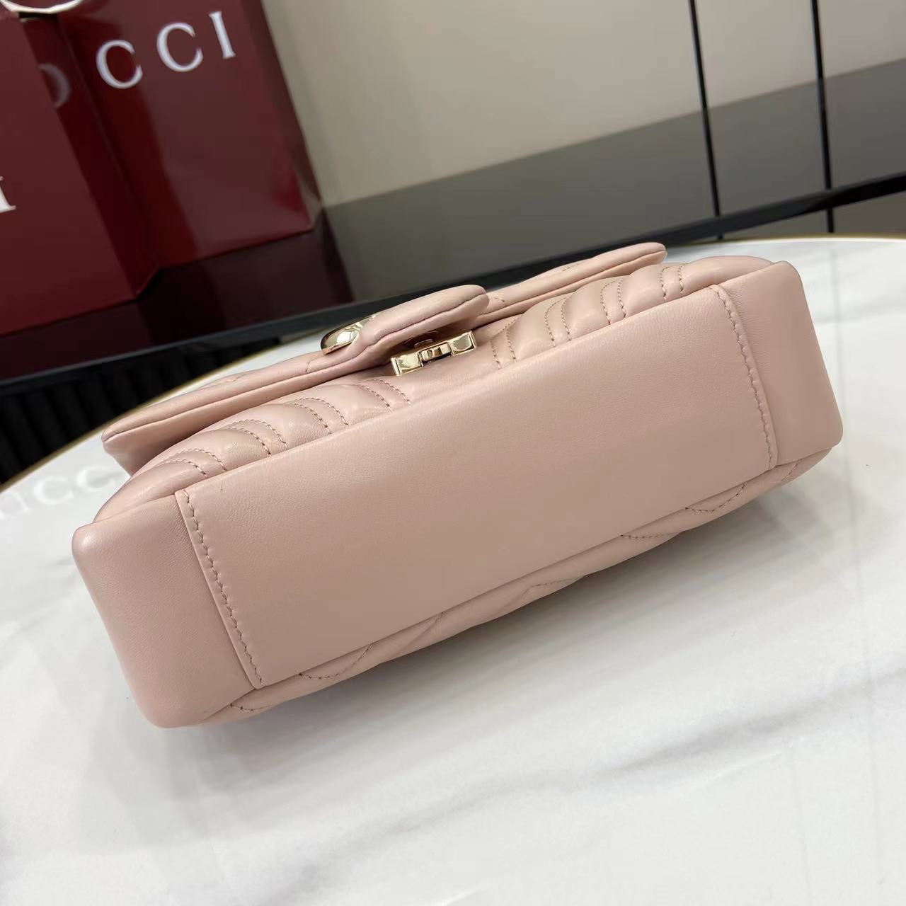 GUCCI 구찌 체인 핸드백 숄더백 가방 미디움