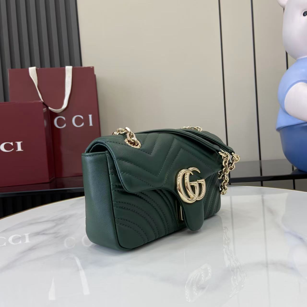 GUCCI 구찌 체인 핸드백 숄더백 가방 미디움