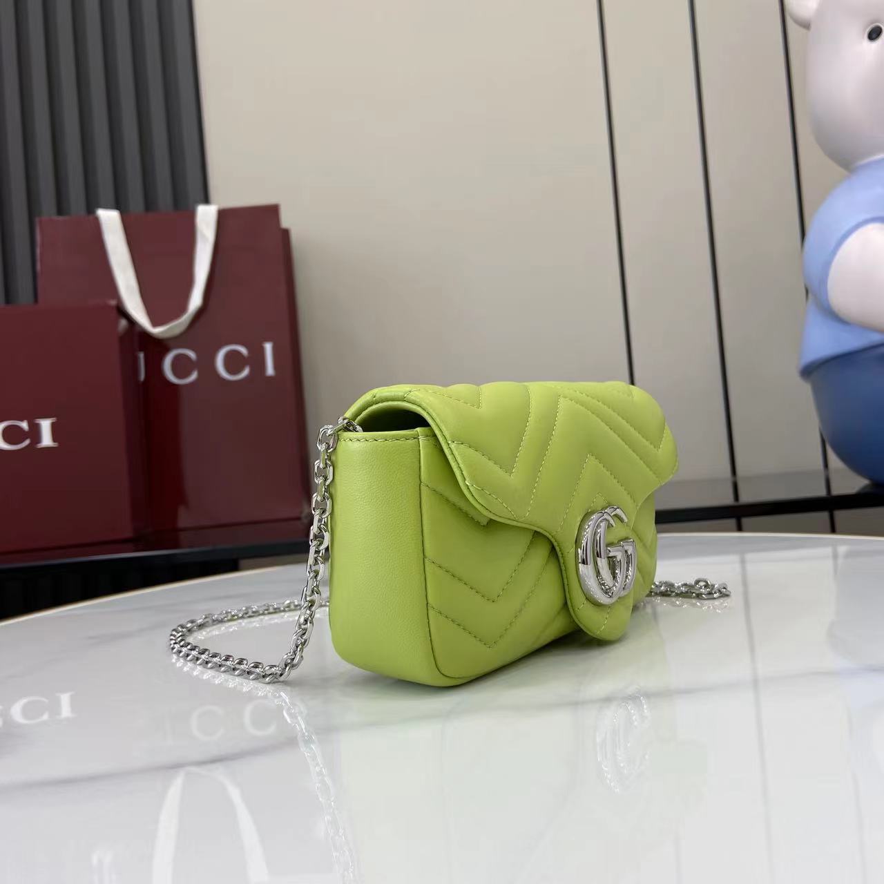 GUCCI 구찌 체인 핸드백 숄더백 가방 스몰