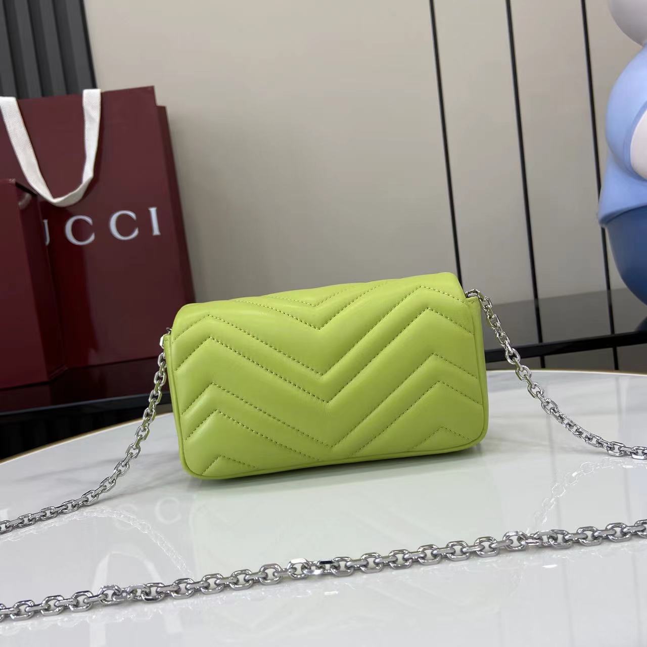 GUCCI 구찌 체인 핸드백 숄더백 가방 스몰