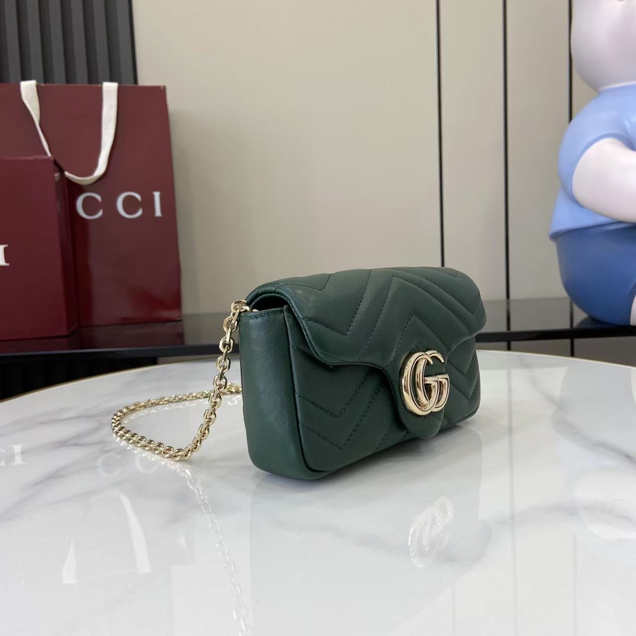 GUCCI 구찌 체인 핸드백 숄더백 가방 스몰