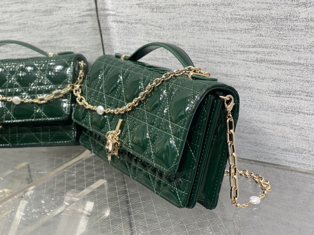Dior CD 디올 진주 체인 클러치백 가방 스몰
