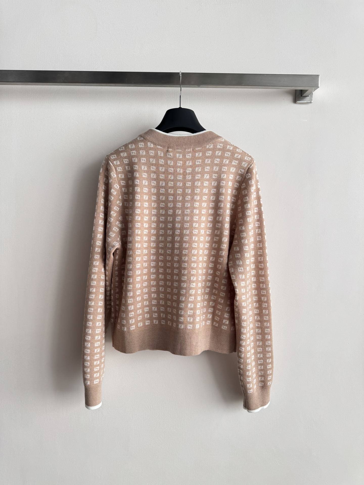 FENDI 펜디 라운드넥 가디건 의류