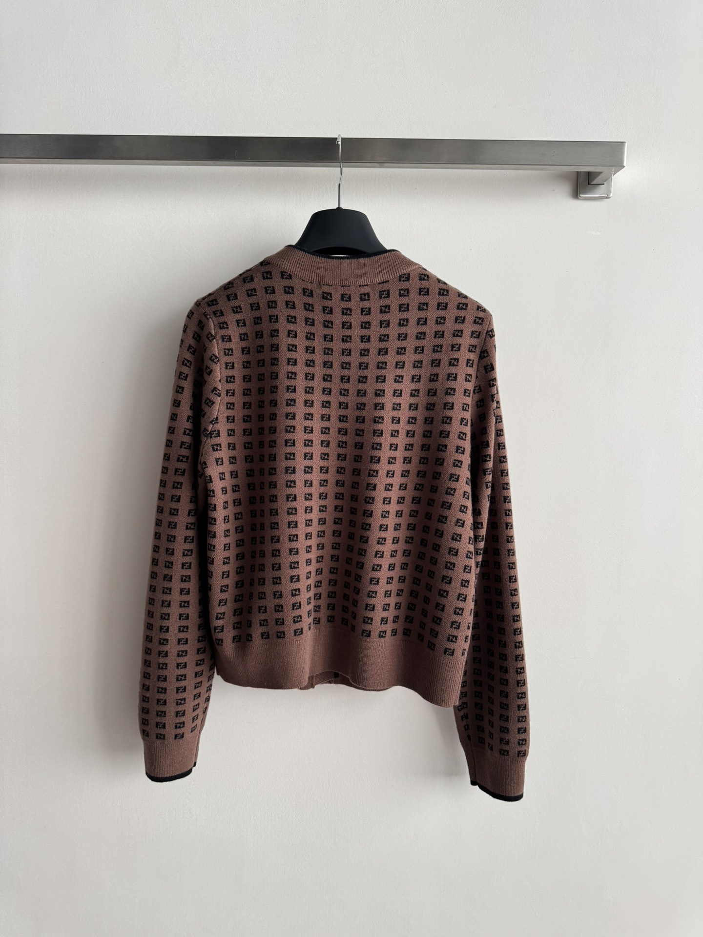 FENDI 펜디 라운드넥 가디건 의류