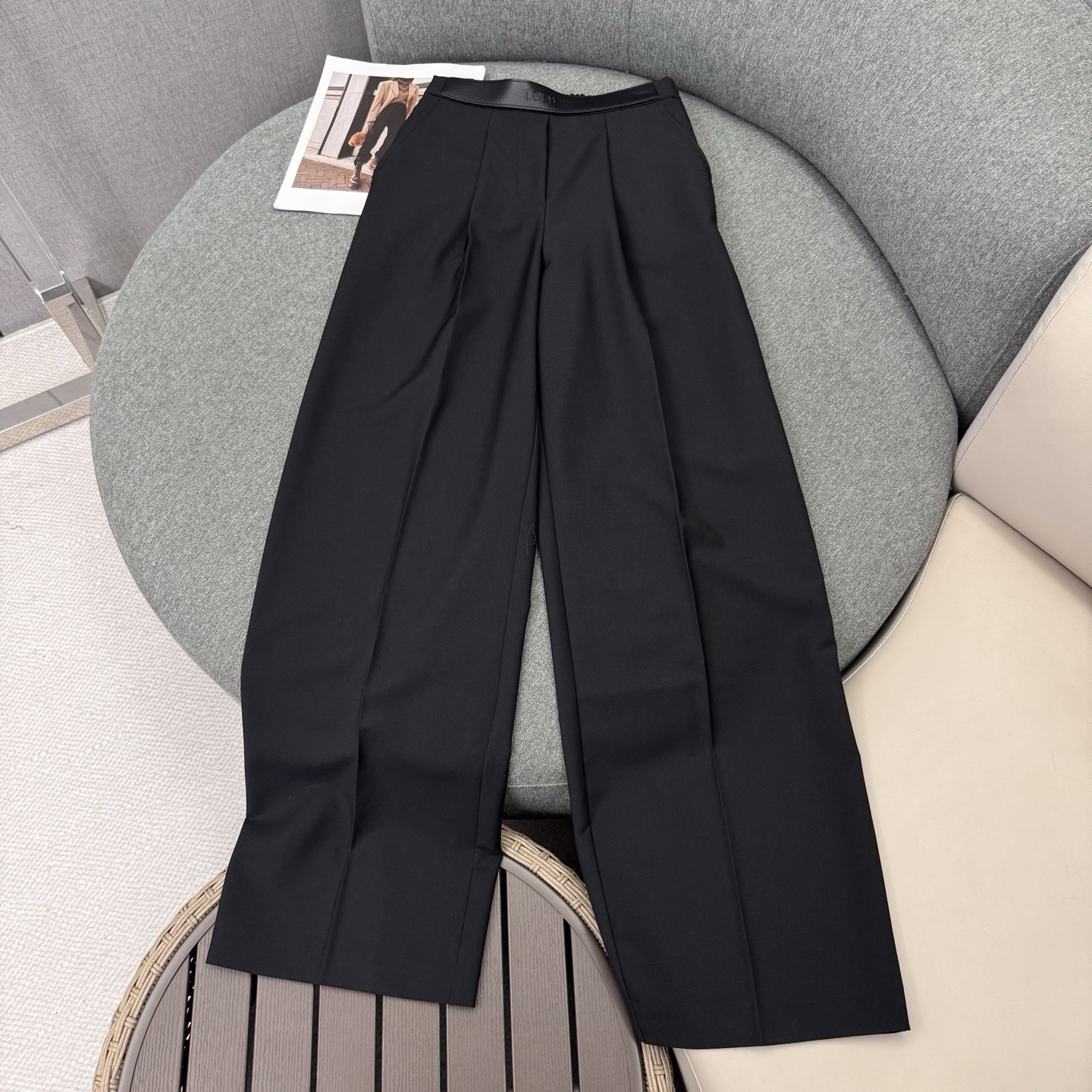 Loewe 로에베 가죽 벨트 디테일 일자 팬츠 바지 의류