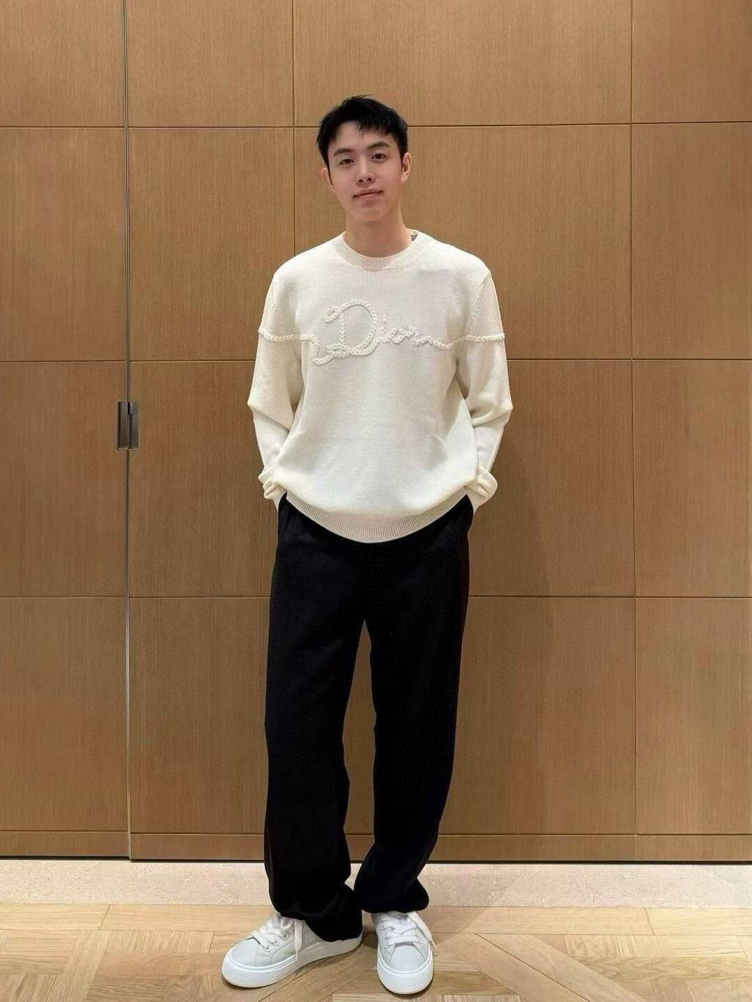 Dior CD 디올 스티치 로고 니트 의류