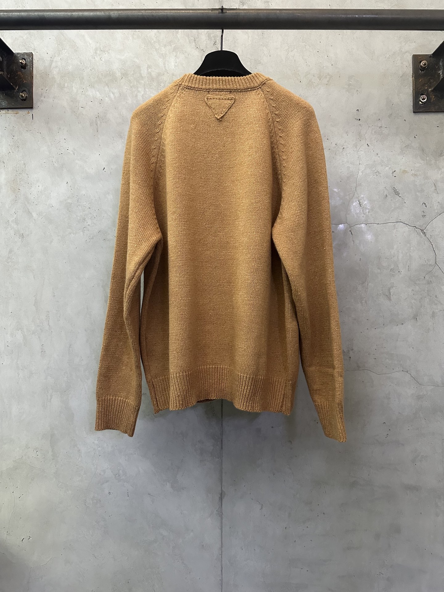 PRADA 프라다 니트 의류