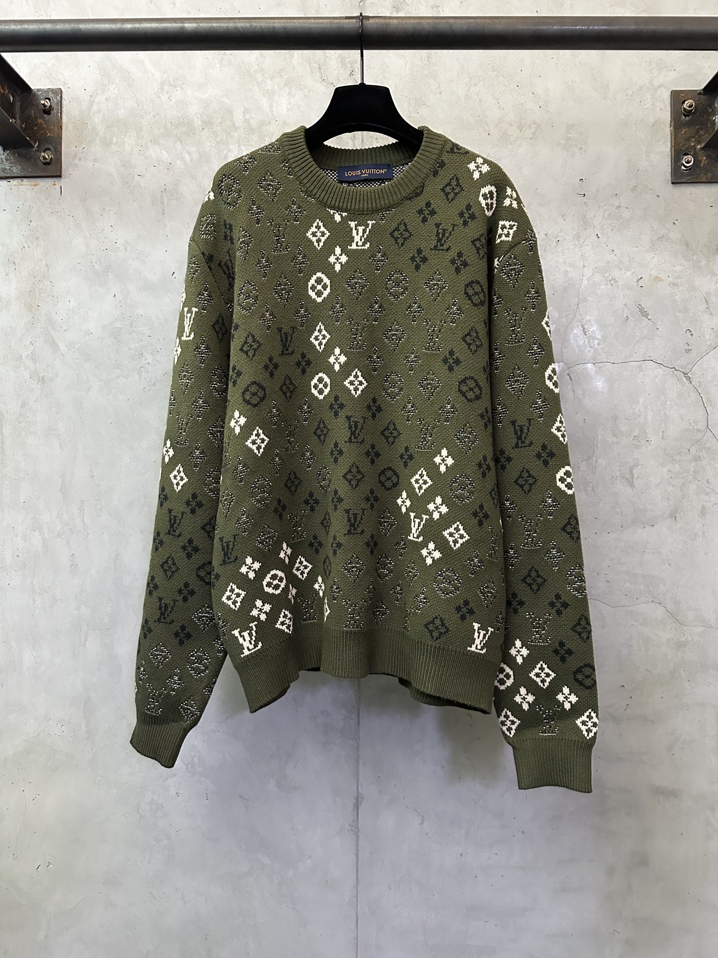 LOUIS VUITTON LV 자카드 로고 니트 풀오버 의류