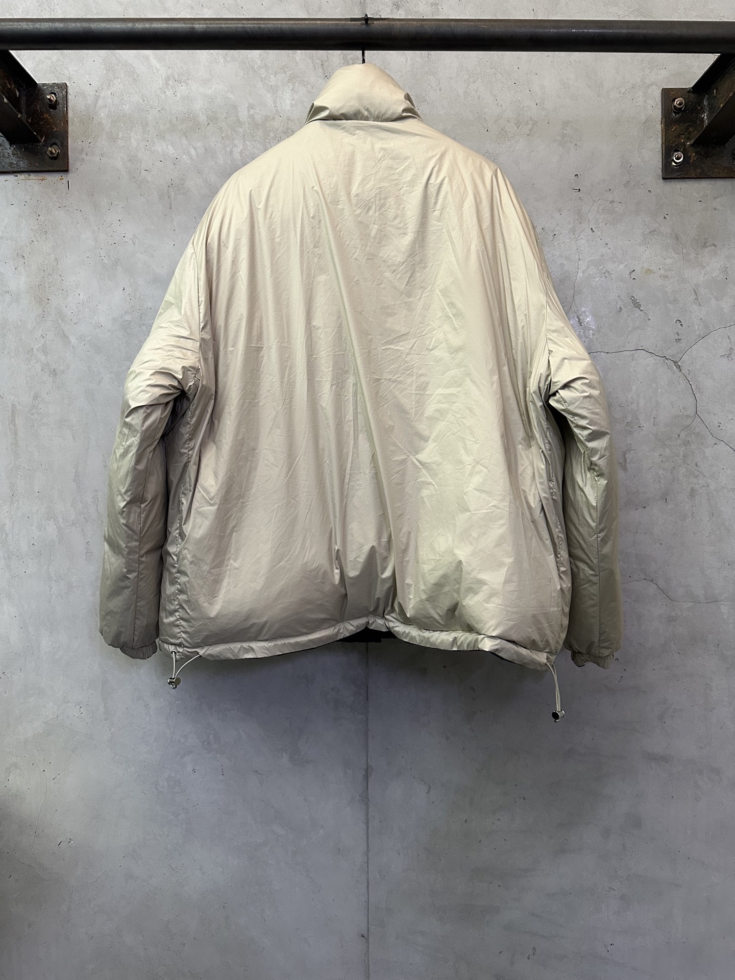 MIUMIU 미우미우 더블페이스 하이넥 로고 집업 다운 패딩 재킷 의류