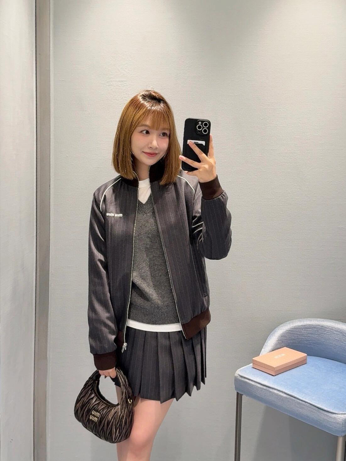 미우미우 MIUMIU 스탠드카라 스트라이프 집업 재킷 자켓 의류