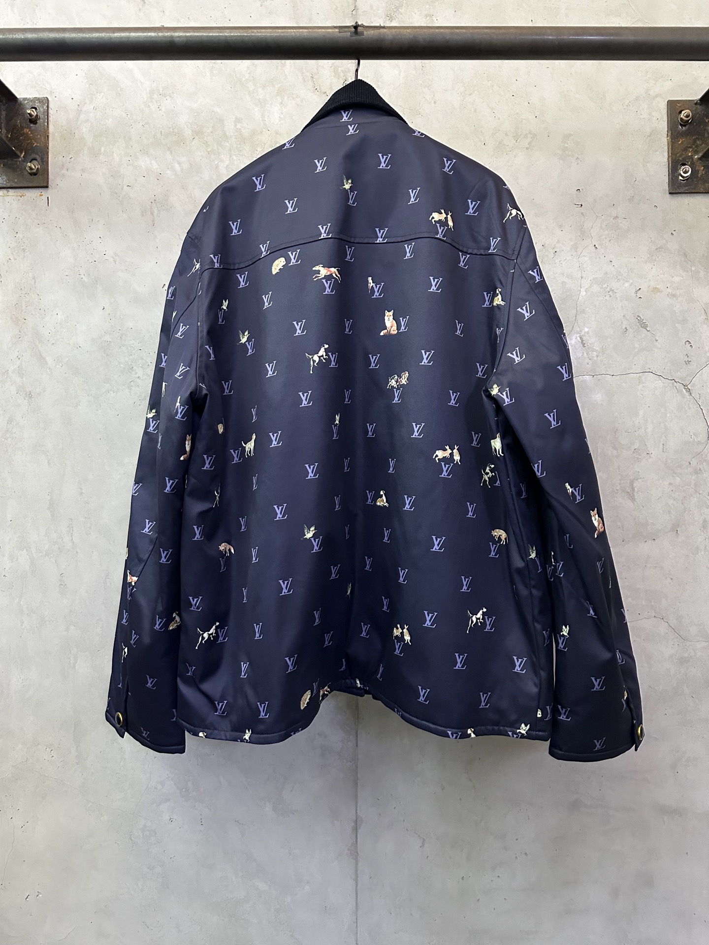 LOUIS VUITTON LV 루이비통 코듀로이 카라 애니멀 프린트 재킷 자켓 의류