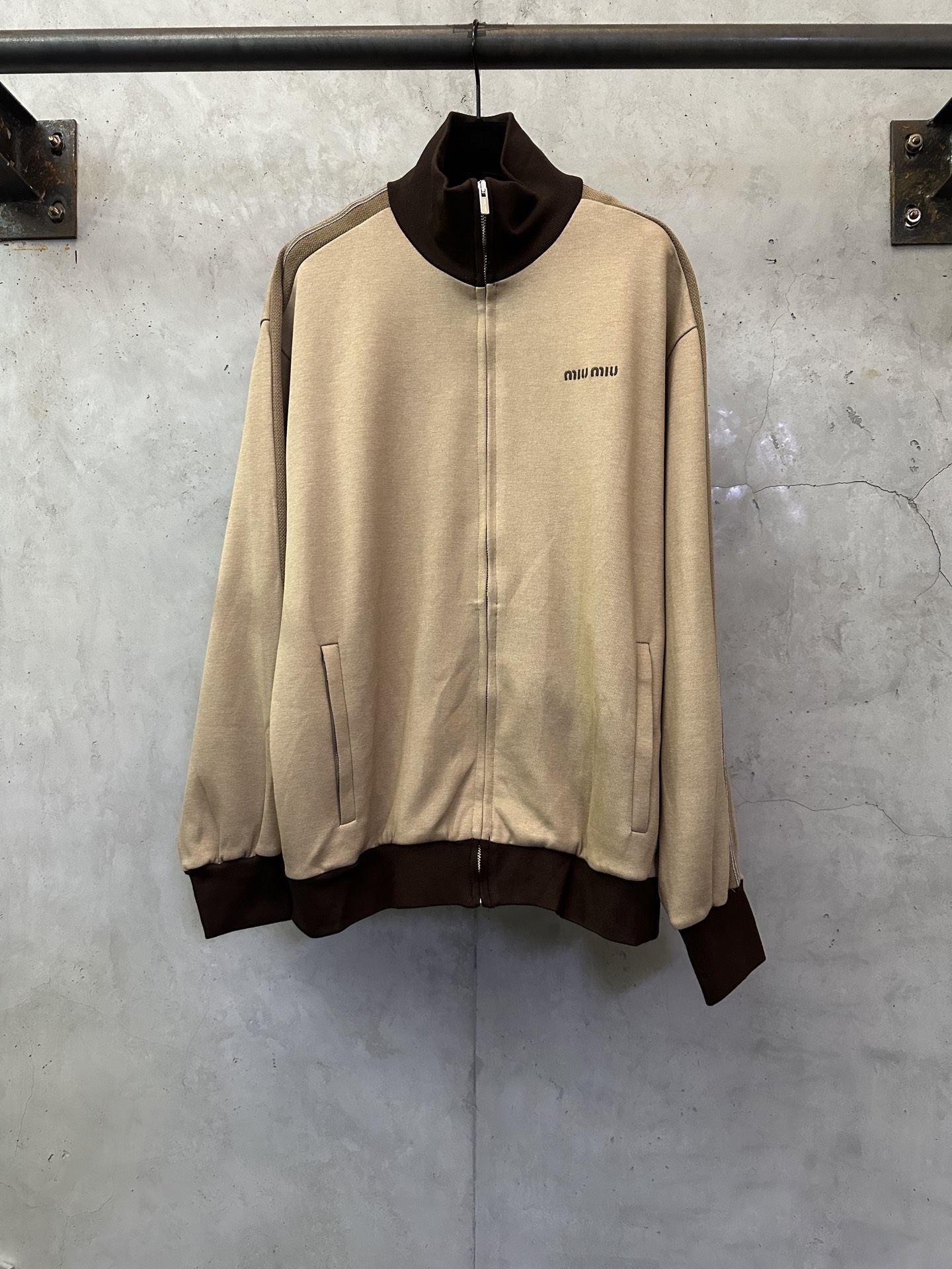 MIUMIU 미우미우 집업 니트 트레이닝 상의 자켓 재킷 의류