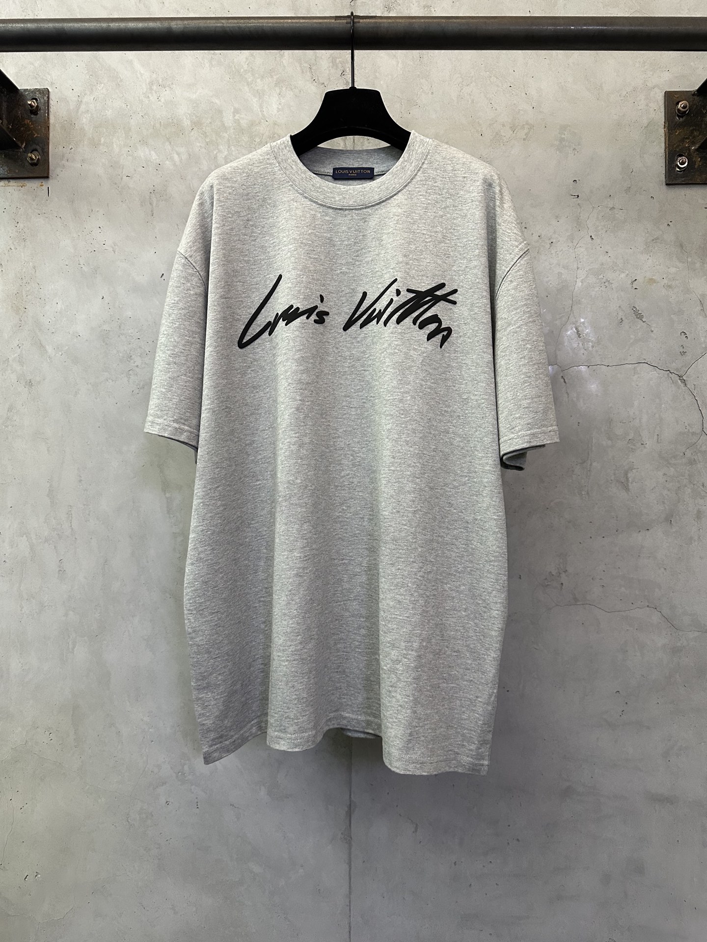 Louis Vuitton LV GOLDMINE 루이비통 손글씨 로고 발포 프린트 반팔 티셔츠 의류