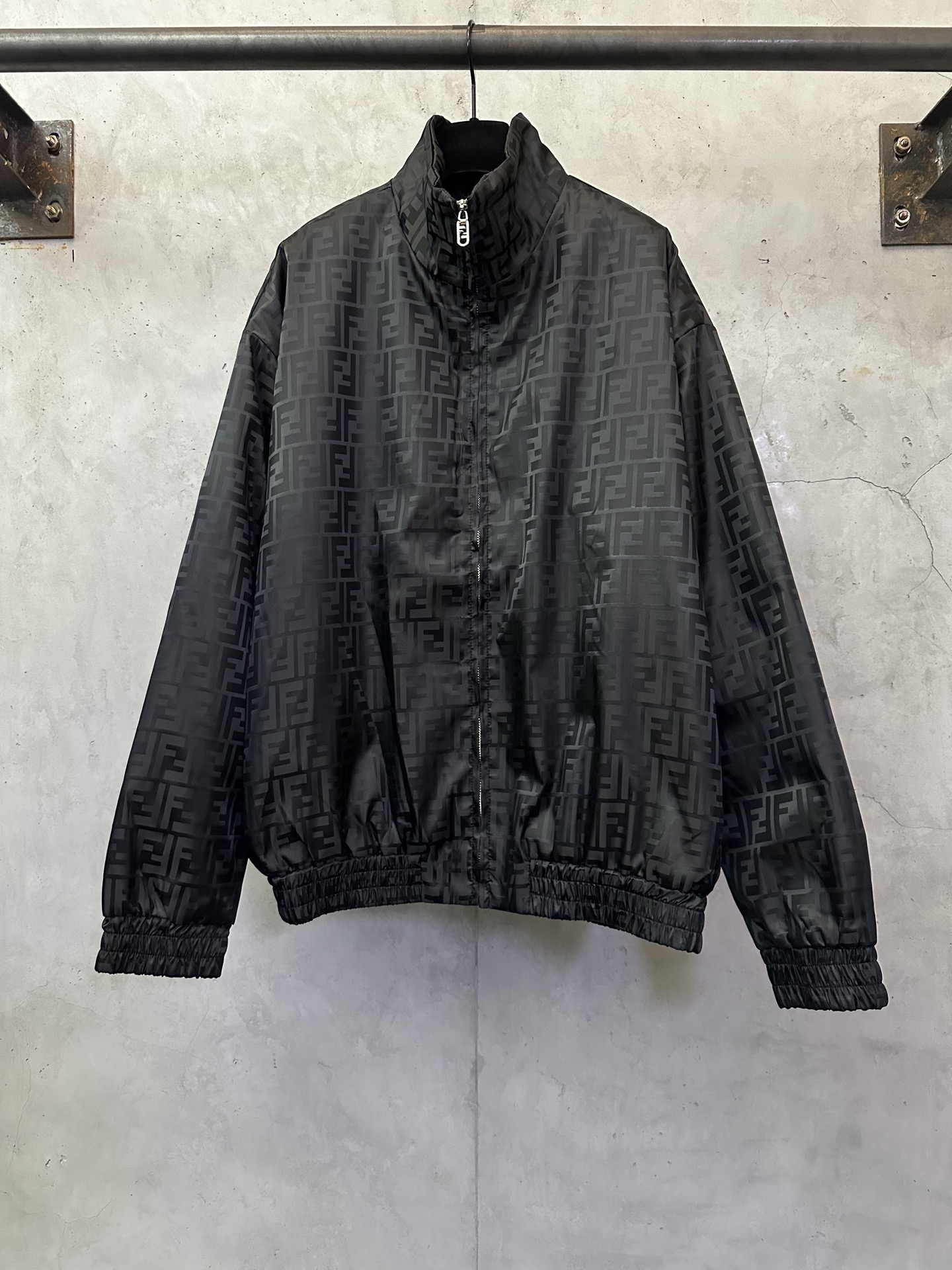 FENDI 펜디 풀프린트 하이넥 코튼 점퍼 자켓 재킷 의류