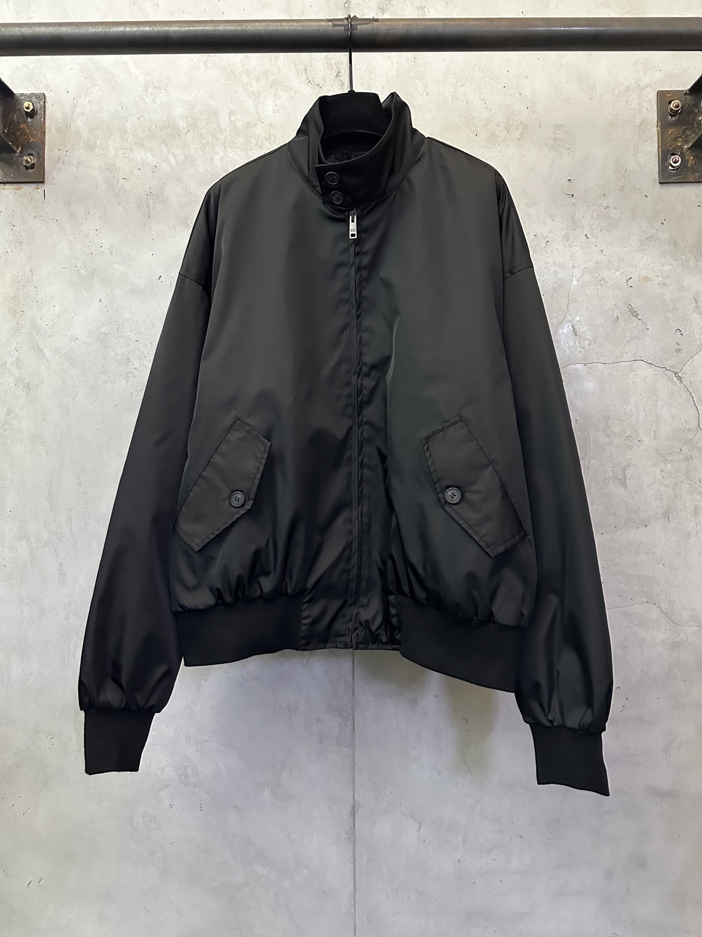 PRADA 프라다 나일론 경량 패딩 집업 자켓 재킷 의류