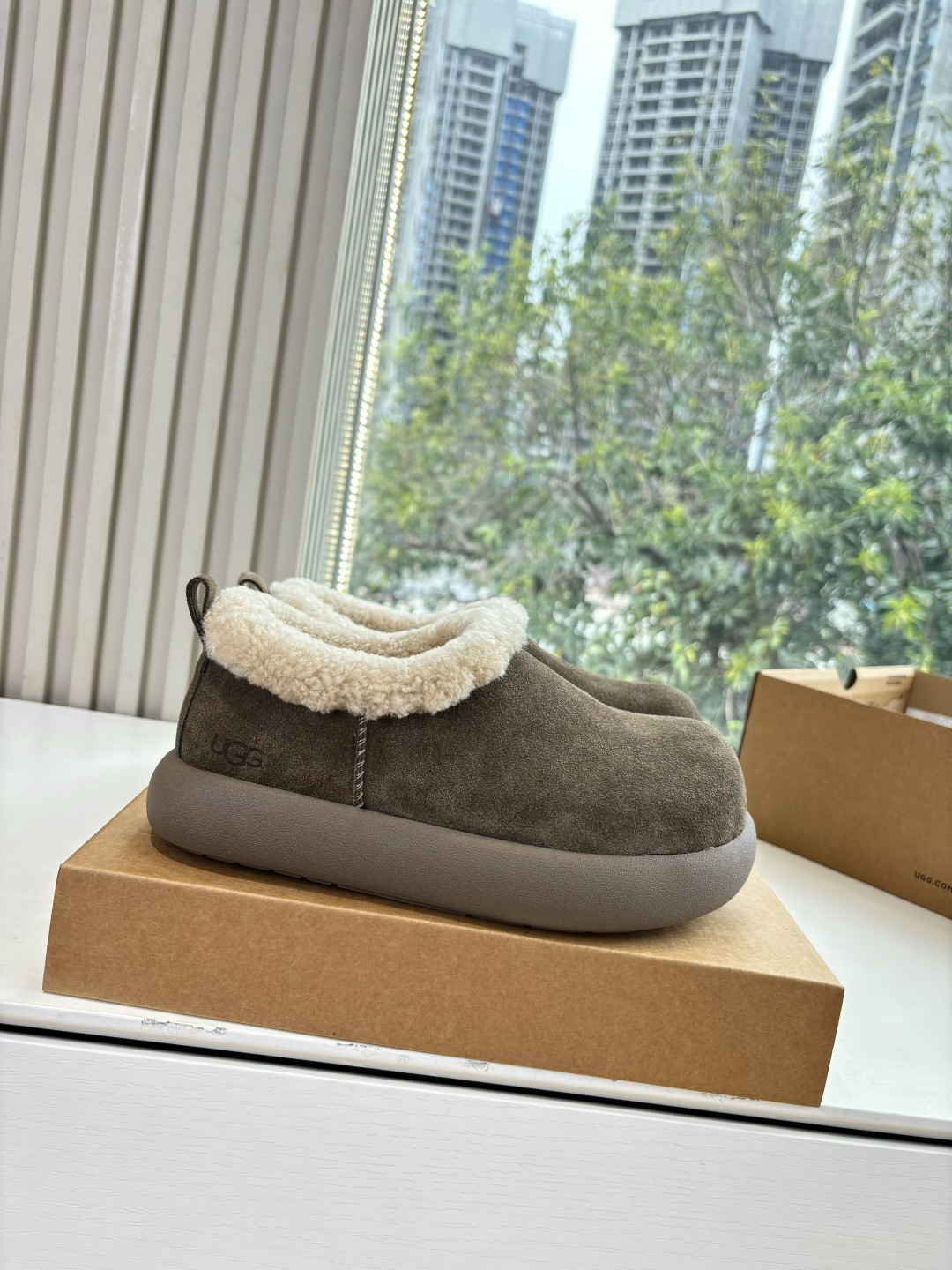 UGG 어그 소프트 스니커즈 / 미니 포테이토 부츠 신발