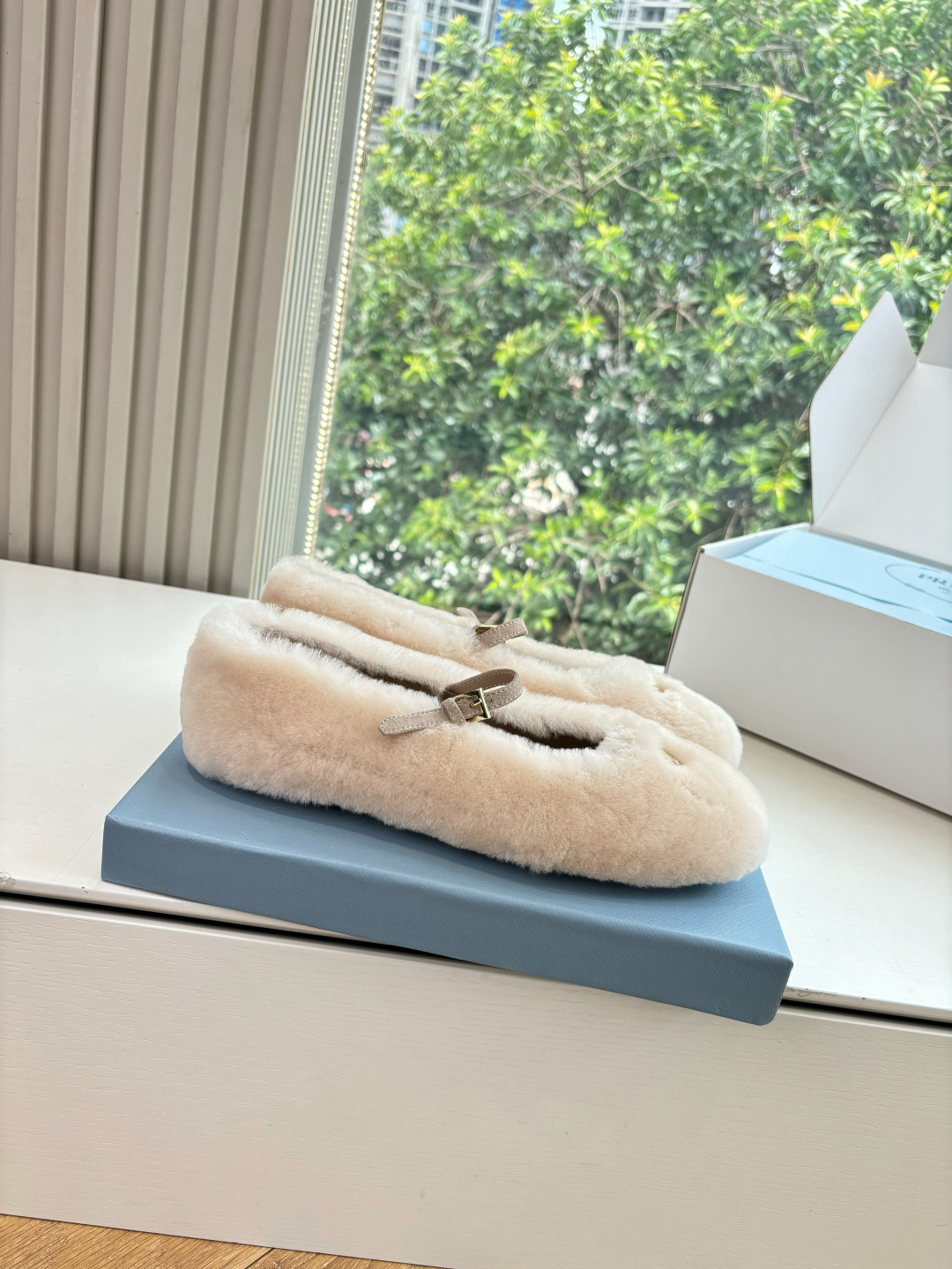 PRADA 프라다 로퍼 신발