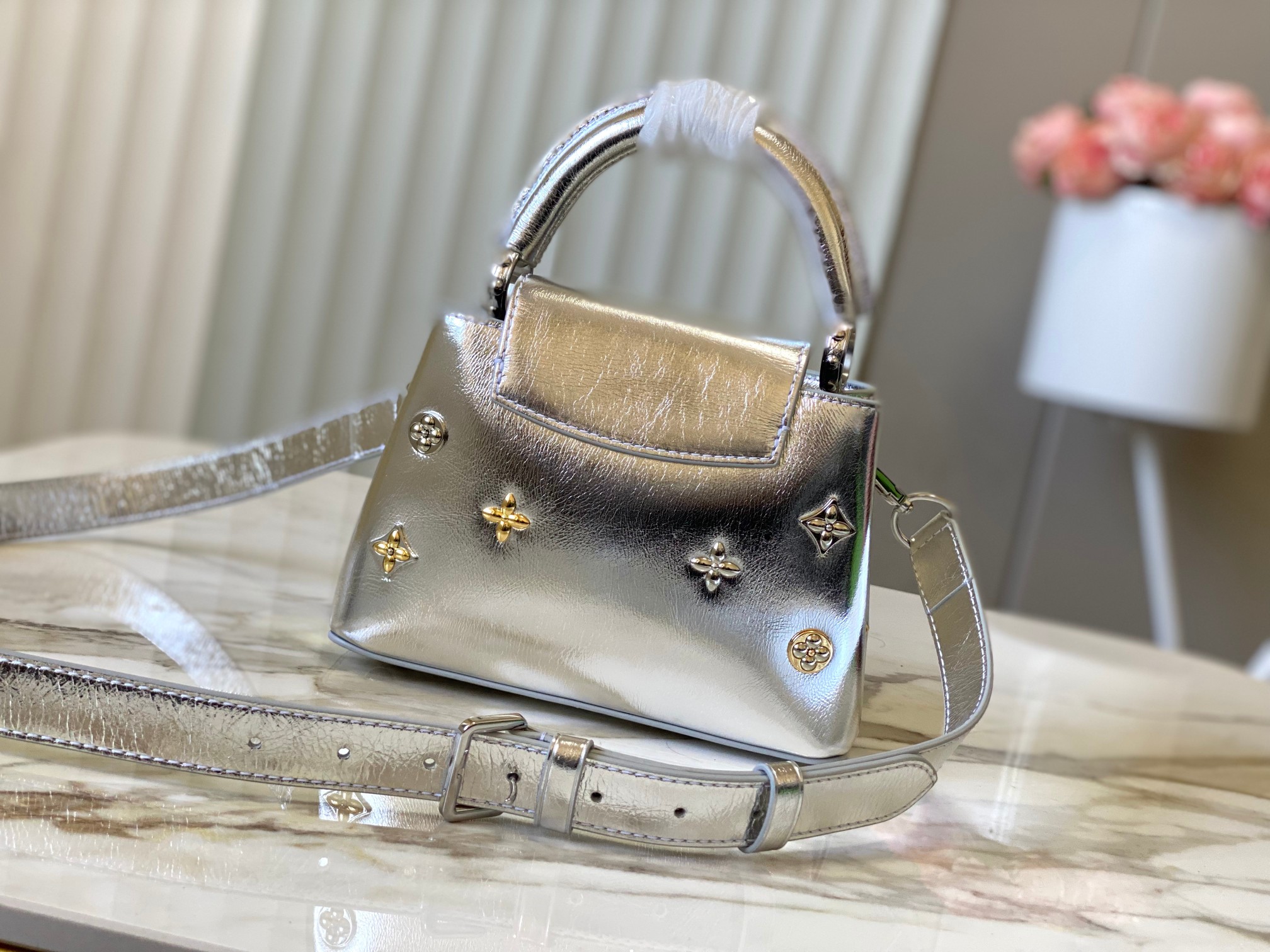 LV Capucines Star Shapes Bag mini 실버 풀문스타 루이비통 핸드백 가방