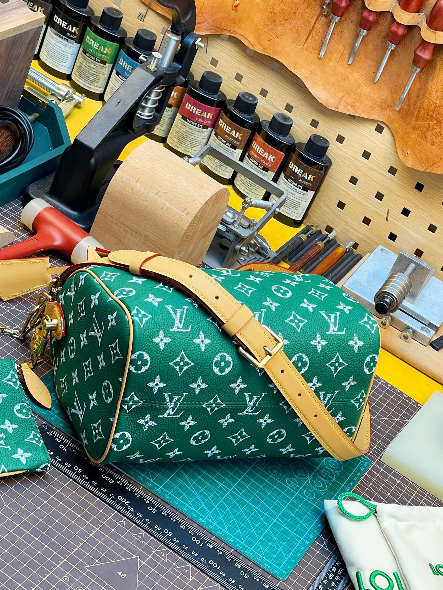 Louis Vuitton Speedy P9 Bandoulière 25 Monogram Leather LV 루이비통 가방