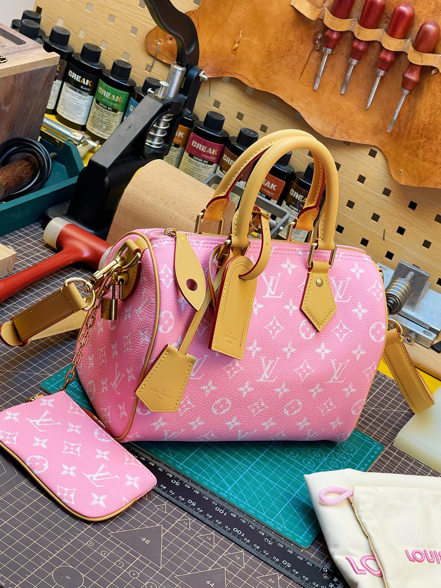 Louis Vuitton Speedy P9 Bandoulière 25 Monogram Leather LV 루이비통 가방