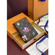 Louis Vuitton Passport Holder – M15327 루이비통 여권 지갑