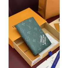 LV 루이비통 여권 지갑 케이스 M26831 패스포트 커버
