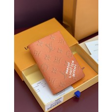 LV 루이비통 여권 지갑 케이스 M26831 패스포트 커버