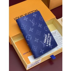 LV 루이비통 여권 지갑 케이스 M26831 패스포트 커버