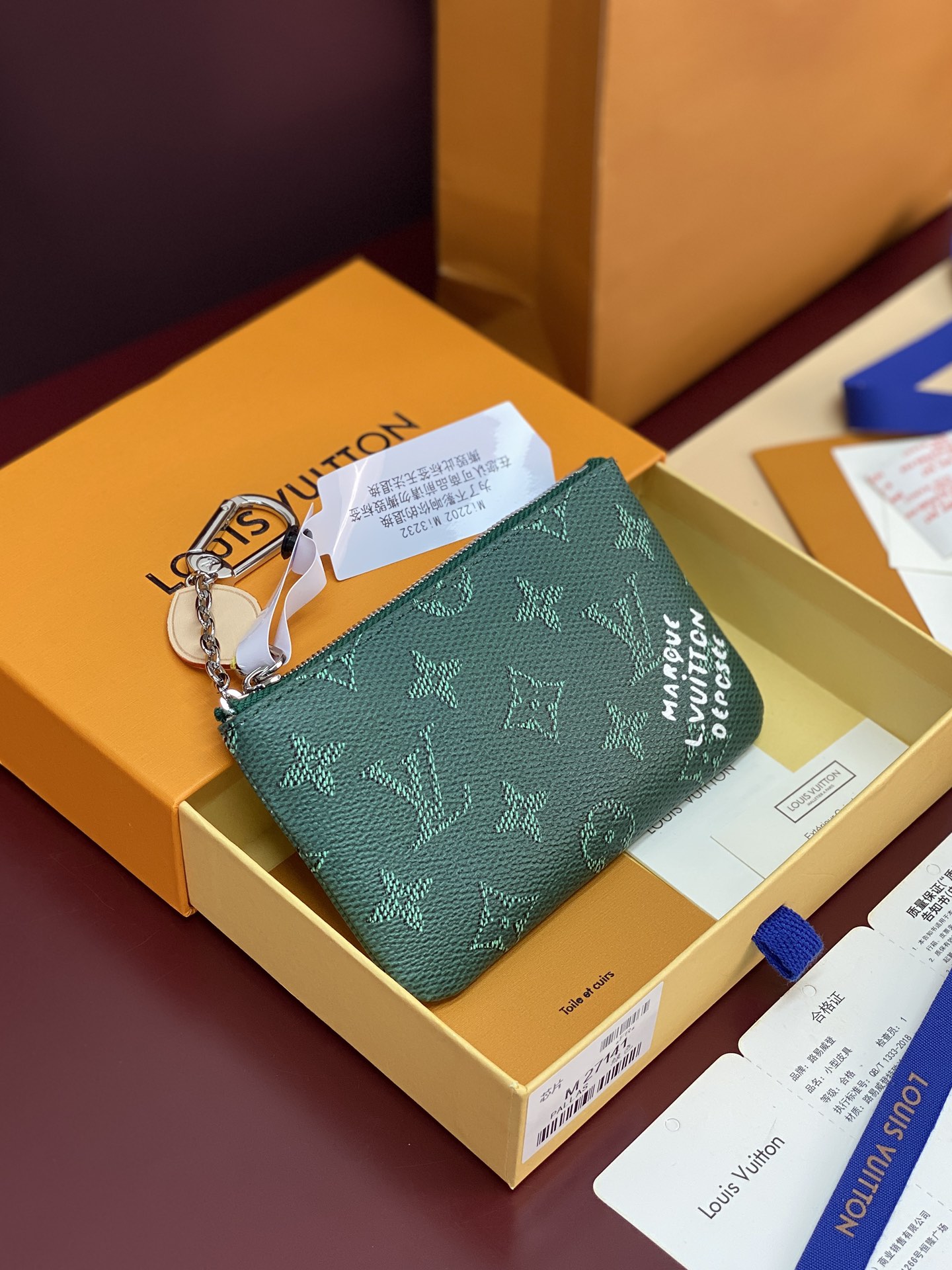 LV 스몰 키 & 코인 파우치 M27141 루이비통 지갑