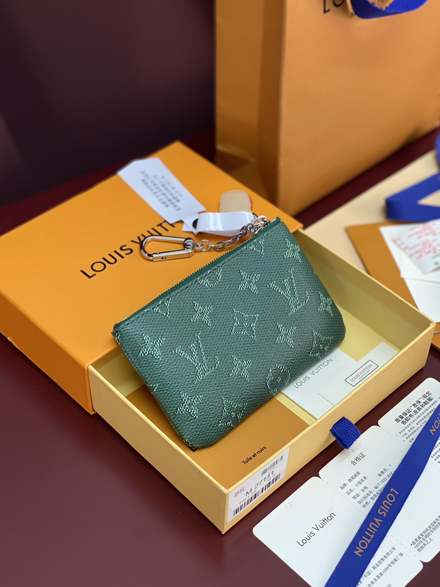 LV 스몰 키 & 코인 파우치 M27141 루이비통 지갑