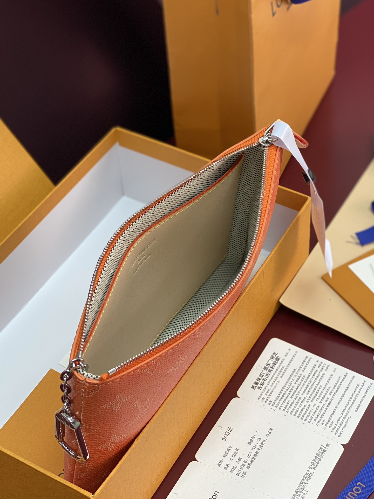 LV 루이비통 미디엄 키 & 코인 파우치 M27109 지갑