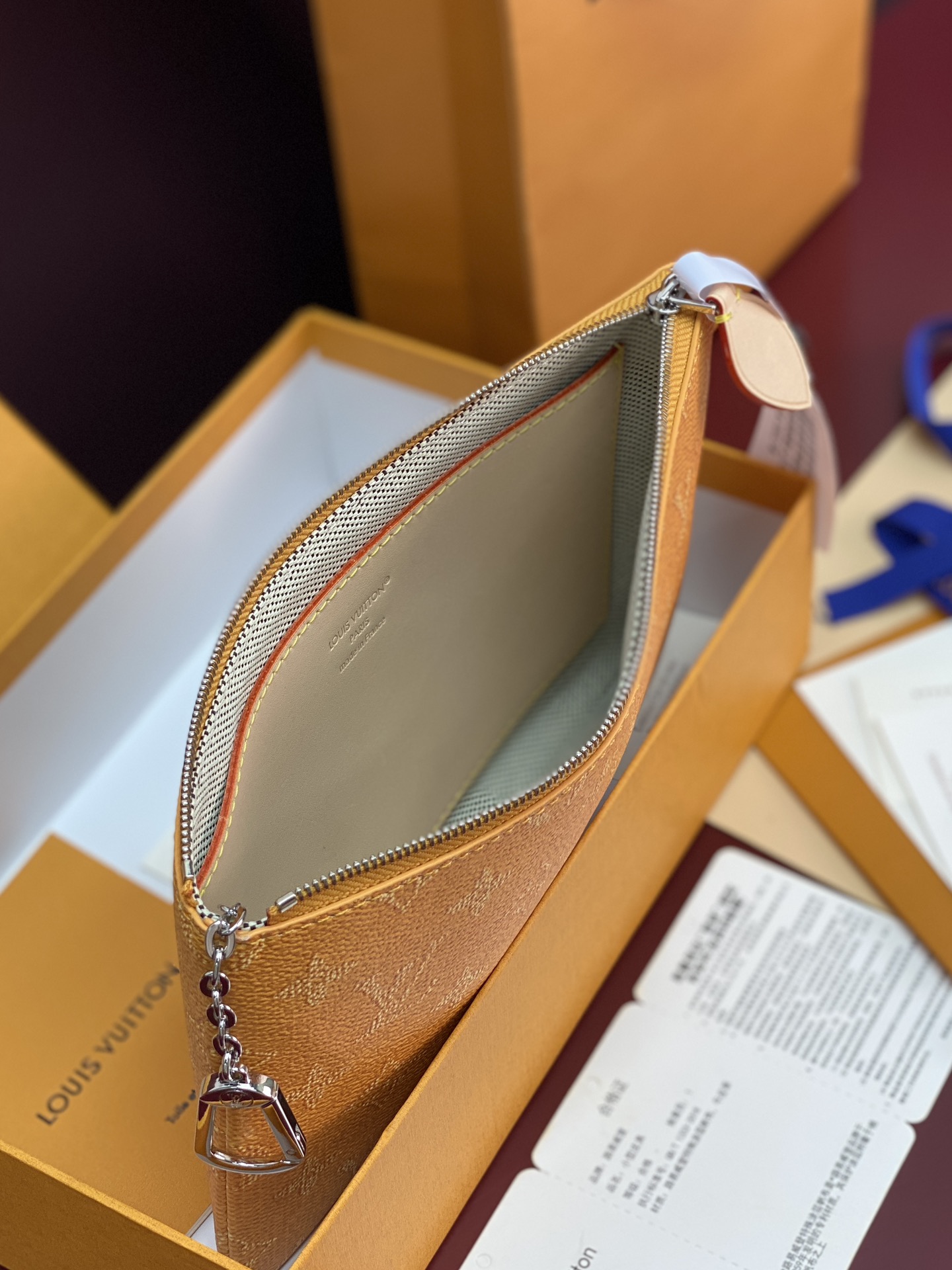 LV 루이비통 미디엄 키 & 코인 파우치 M27109 지갑