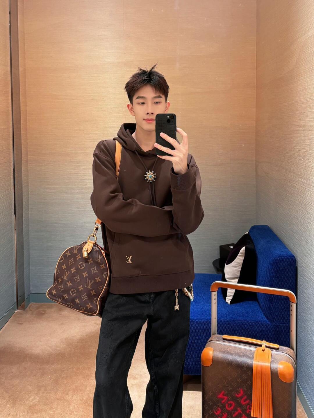 LV 루이비통 선플라워 스웨트셔츠 후드티 의류