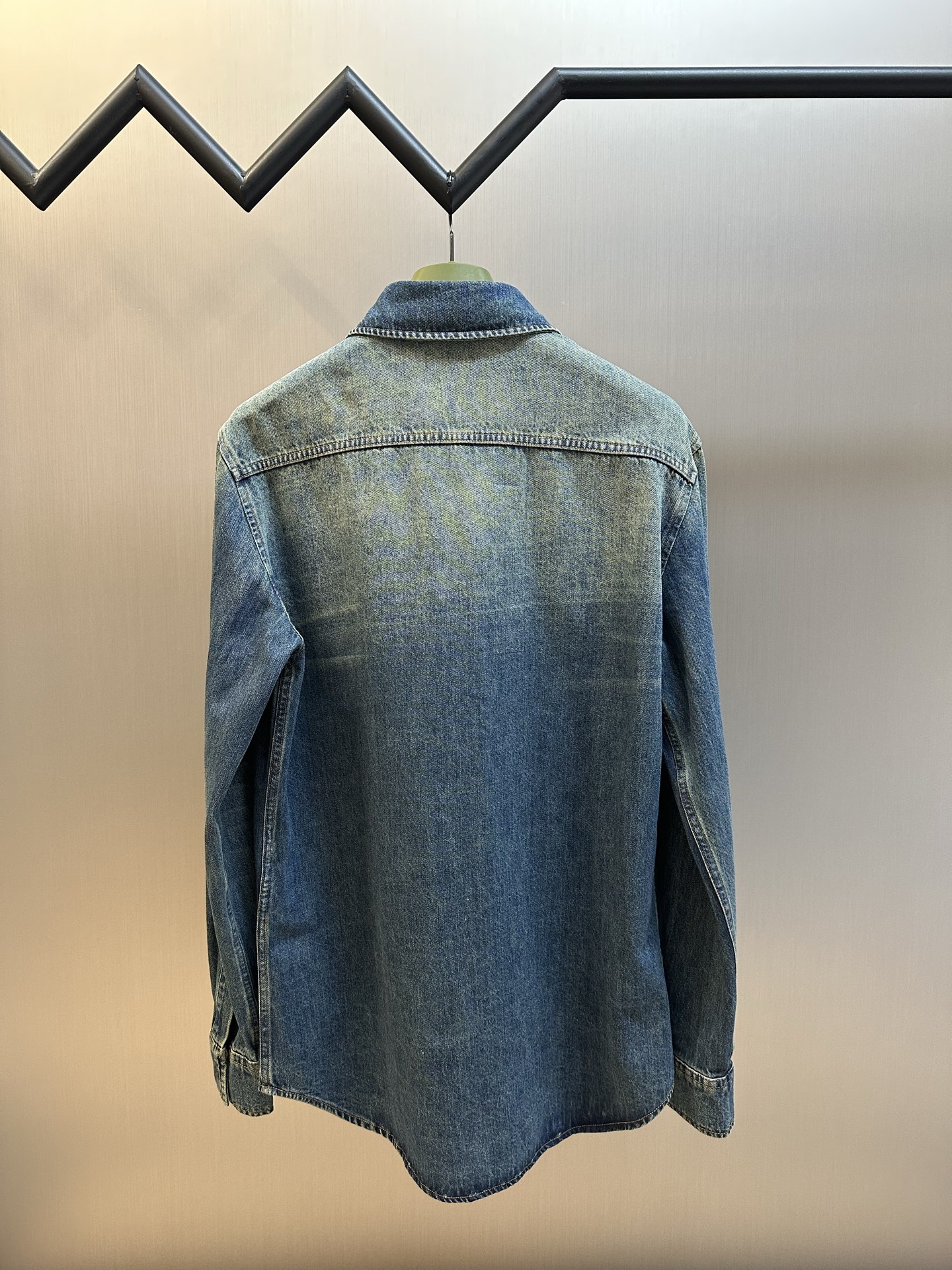 GUCCI 구찌 패밀리 크레스트 자수 셔츠 의류