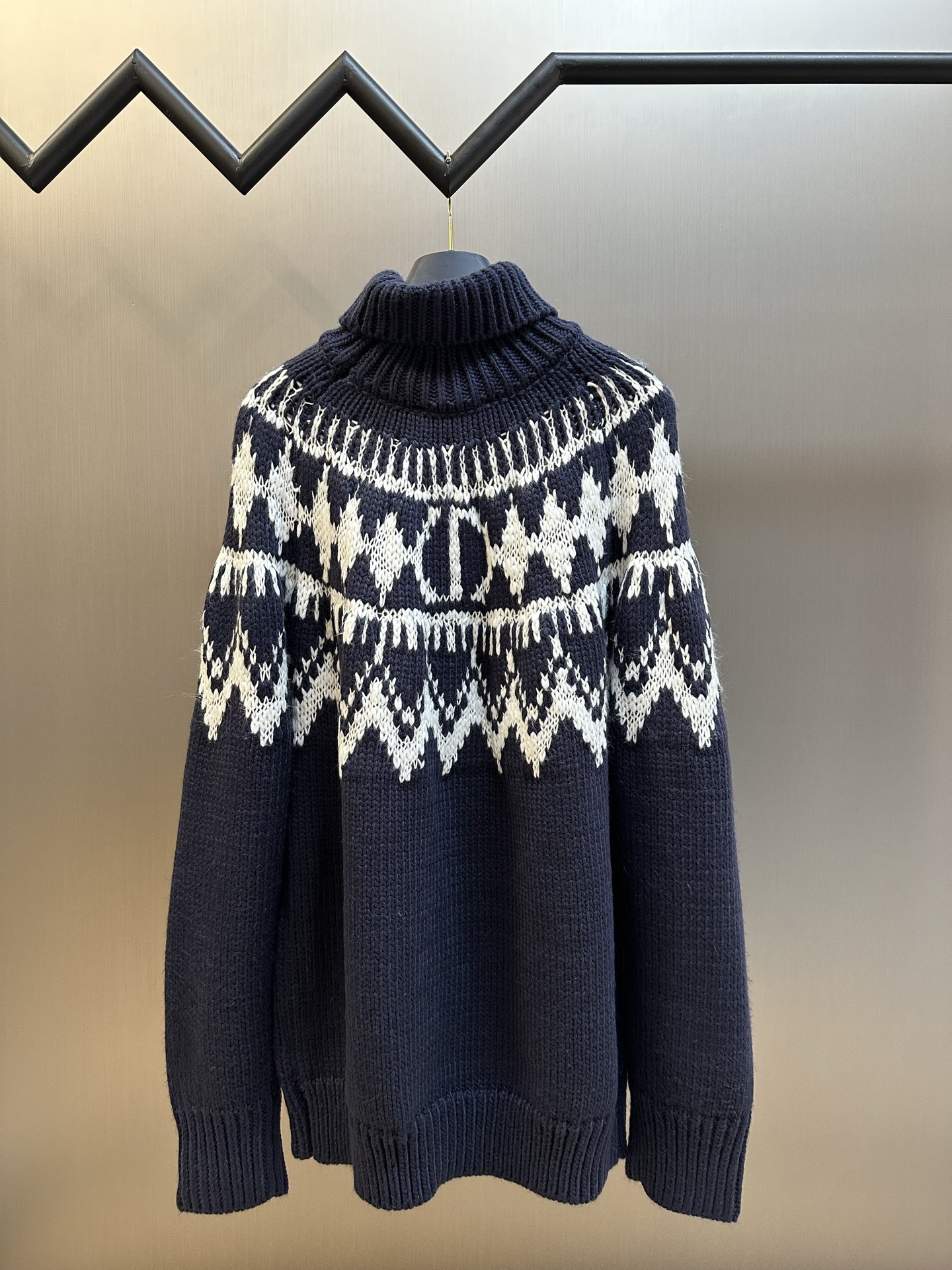 Dior CD 디올 자카드 하이넥 목폴라 니트 의류