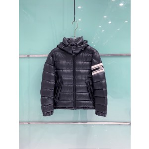 Moncler 몽클레어 몽클레르 탈착식 후드 다운 점퍼 패딩 재킷 의류