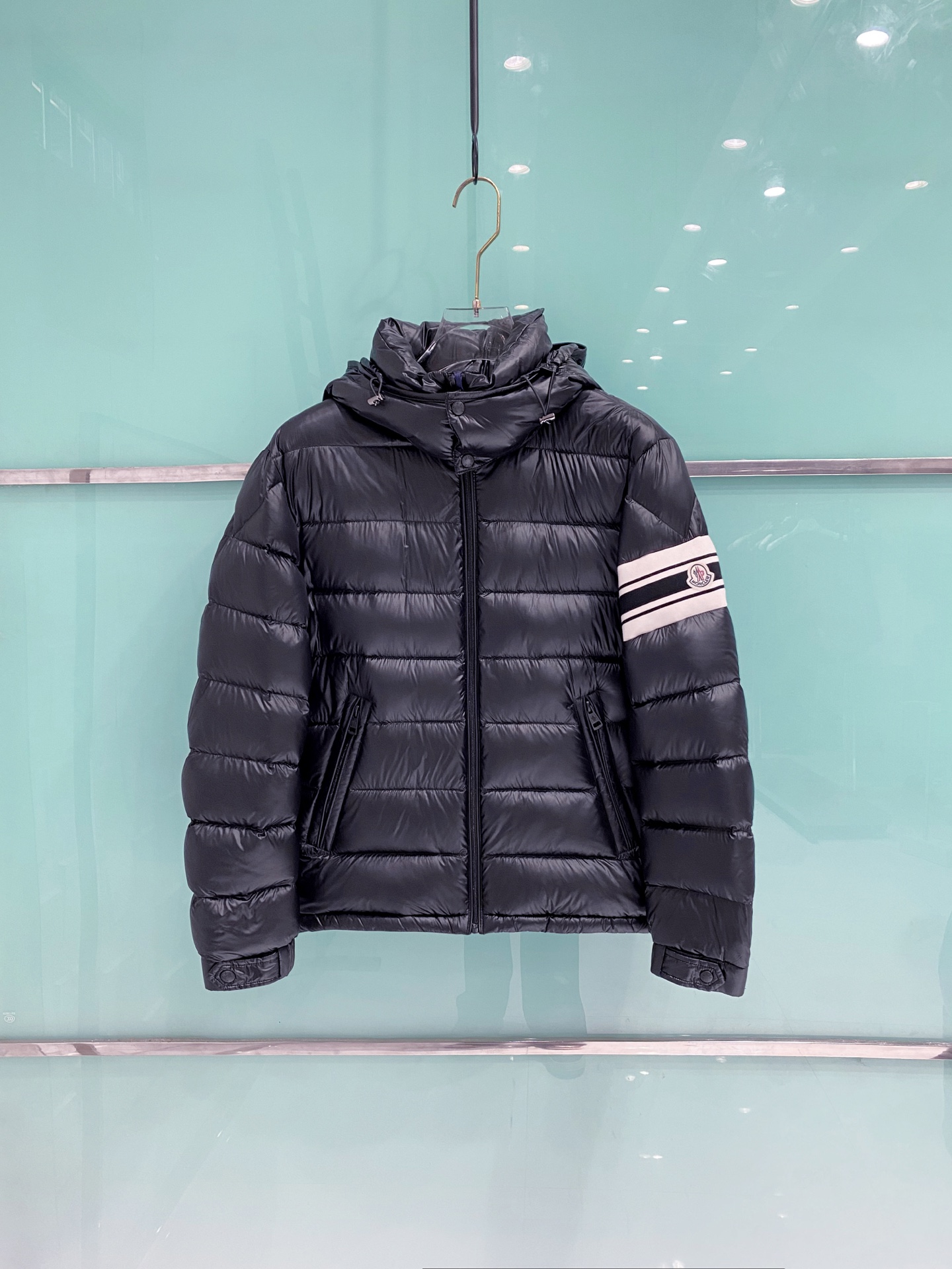 Moncler 몽클레어 몽클레르 탈착식 후드 다운 점퍼 패딩 재킷 의류