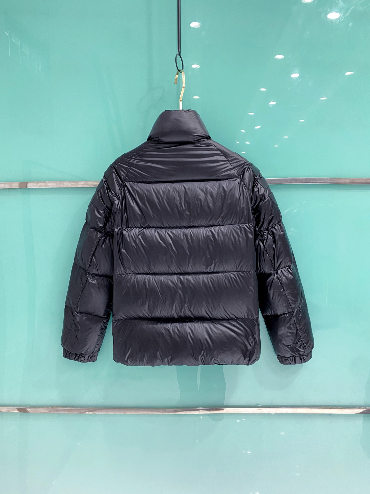 Moncler 몽클레어 몽클레르 스탠드 카라 다운 점퍼 패딩 재킷 의류