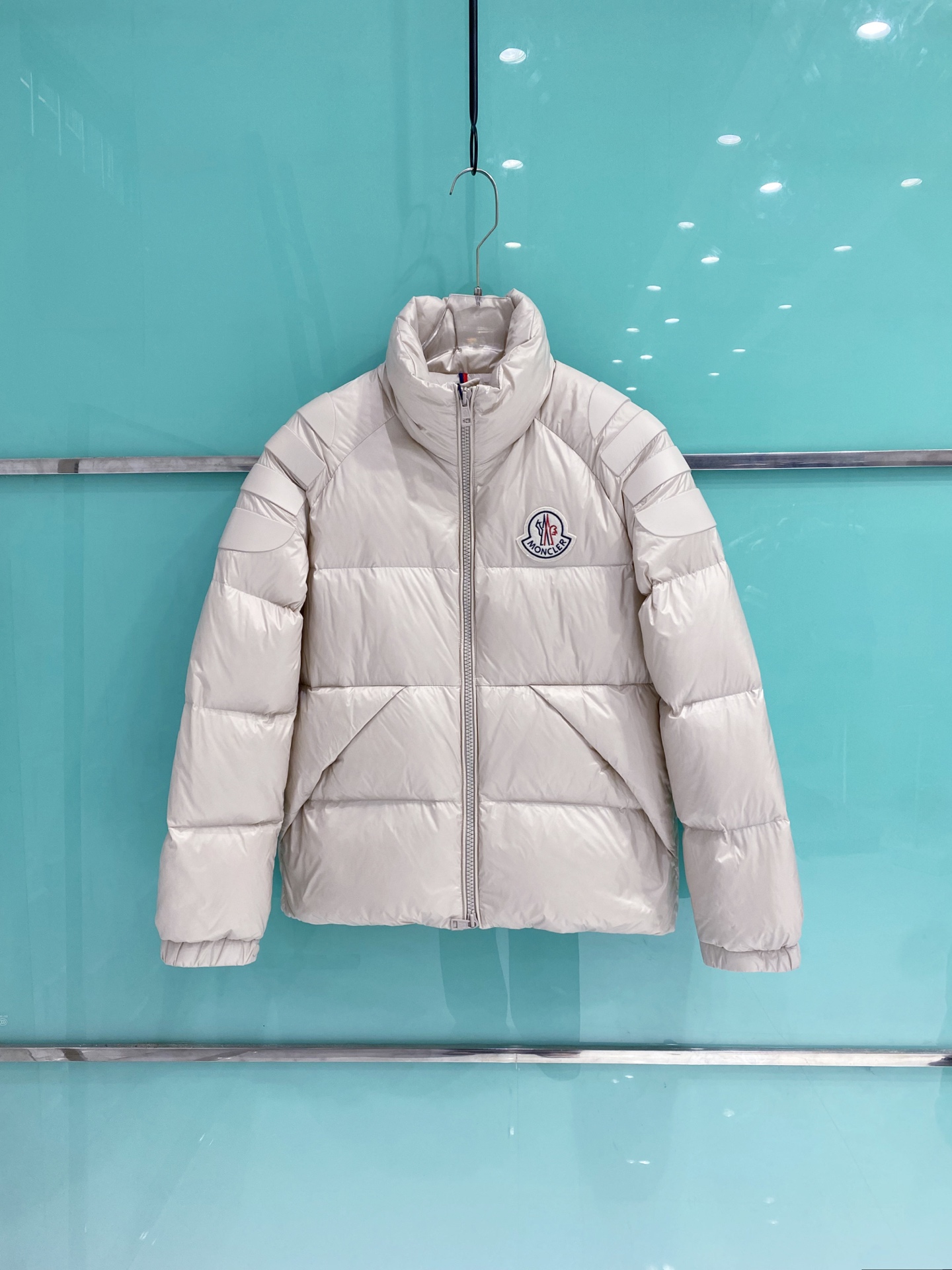 Moncler 몽클레어 몽클레르 스탠드 카라 다운 점퍼 패딩 재킷 의류
