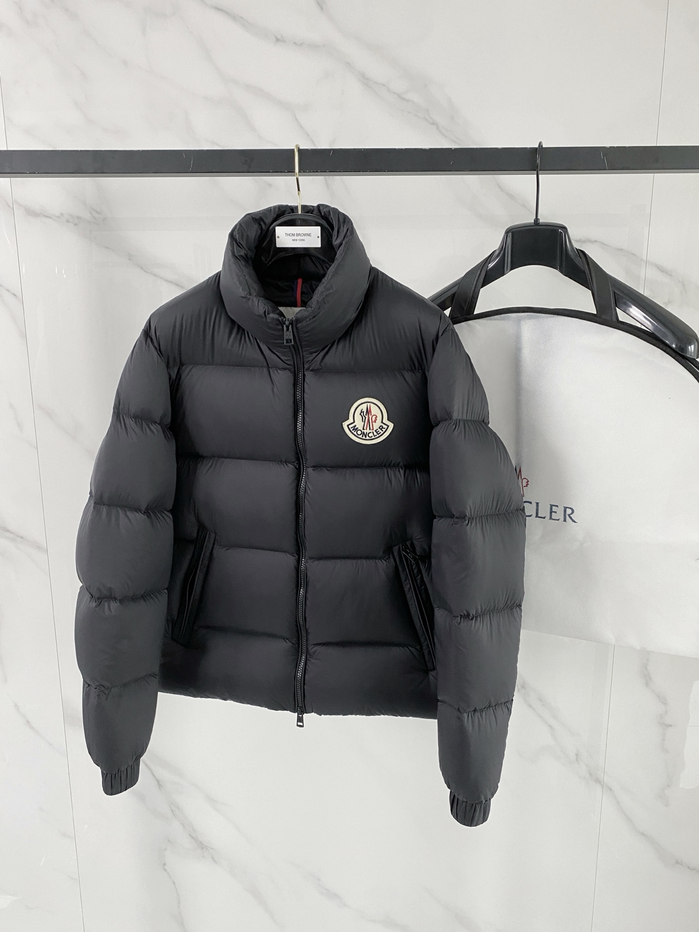 Moncler 몽클레어 몽클레르 다운 패딩 점퍼 자켓 재킷 의류