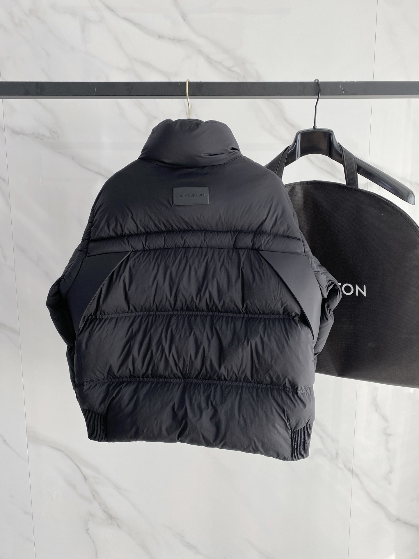 Louis Vuitton LV 루이비통 다운 패딩 점퍼 자켓 재킷 의류