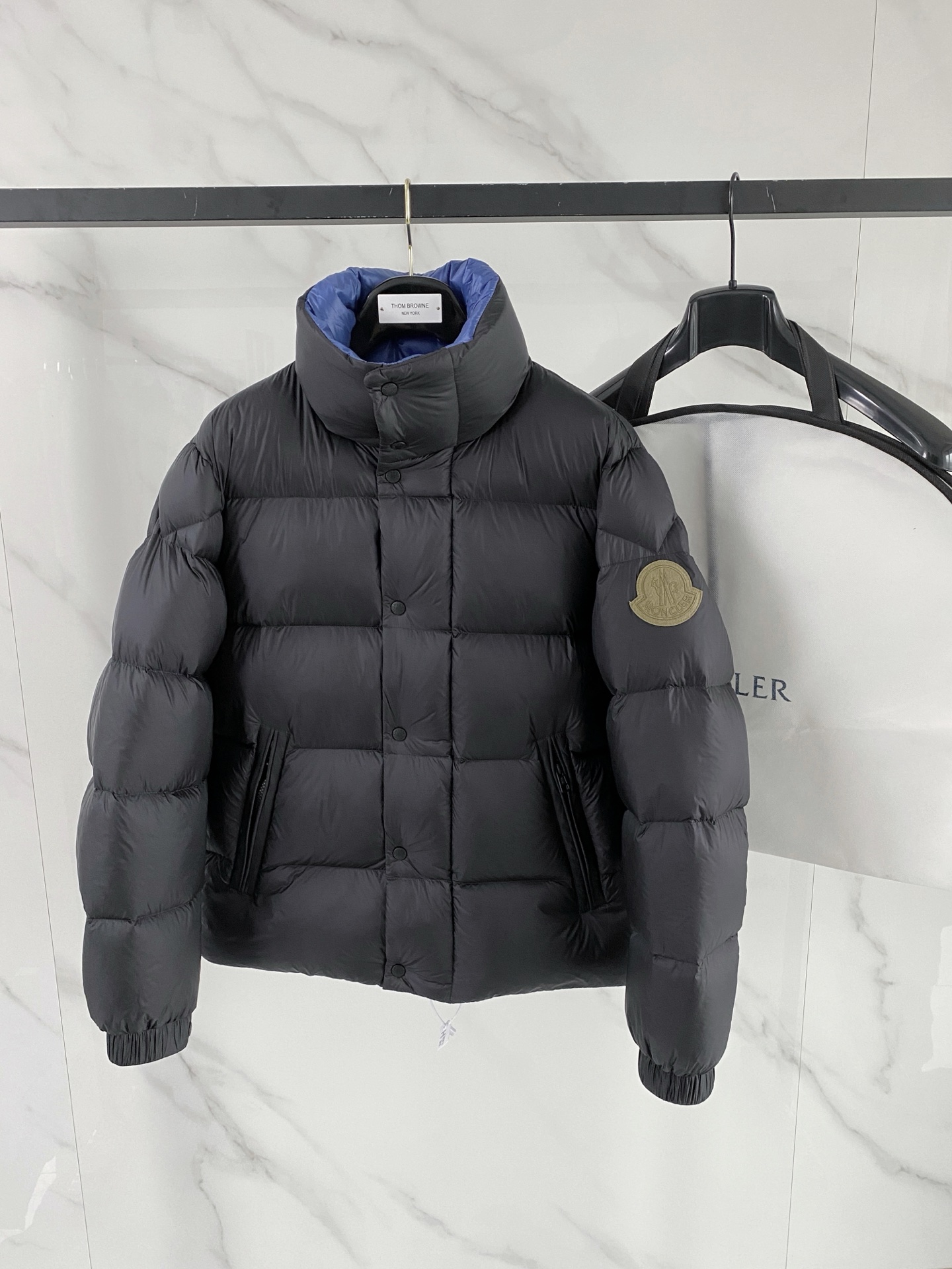 Moncler Dervox 몽클레어 몽클레르 숏 다운 패딩 점퍼 자켓 재킷 의류