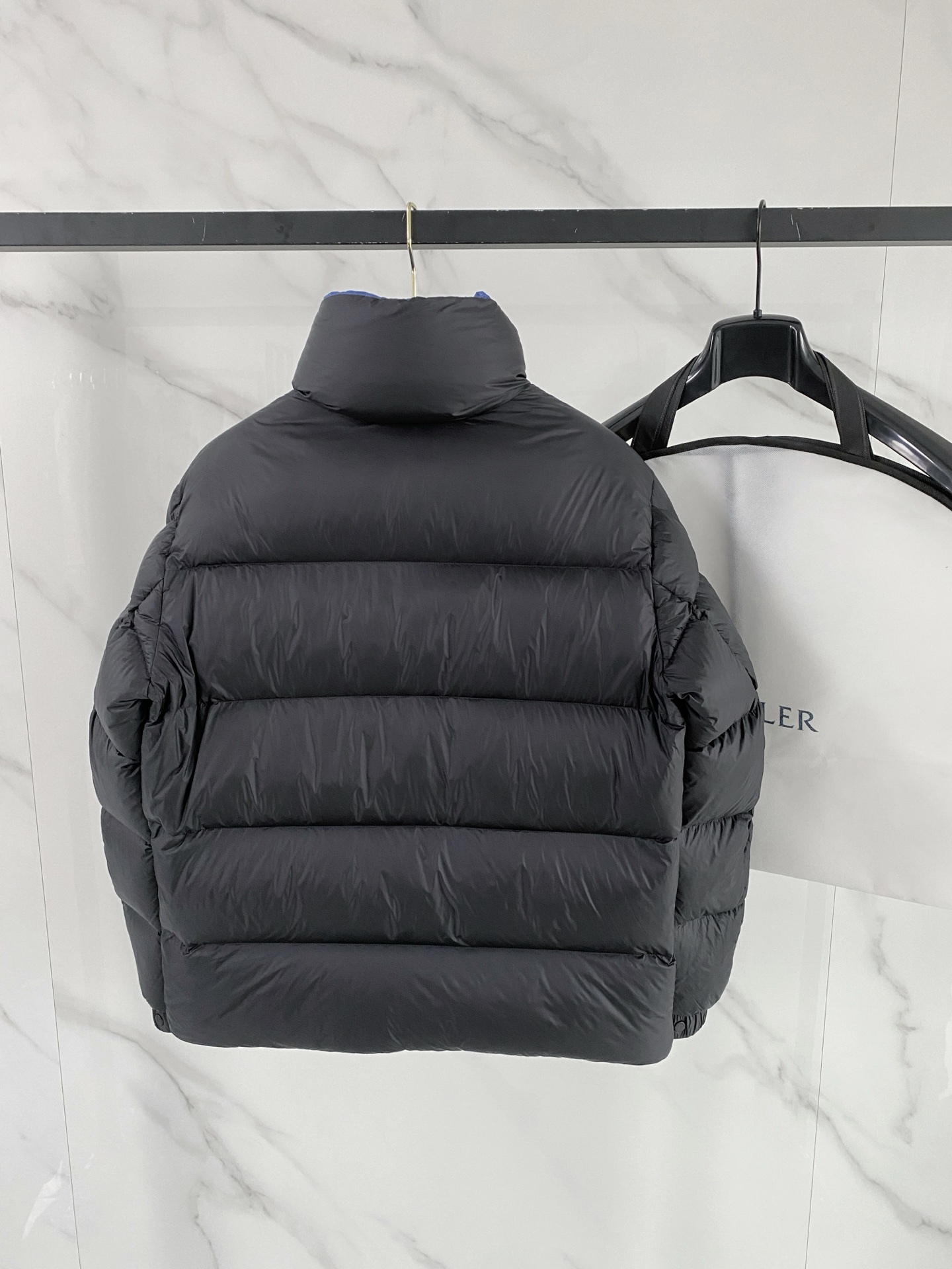 Moncler Dervox 몽클레어 몽클레르 숏 다운 패딩 점퍼 자켓 재킷 의류