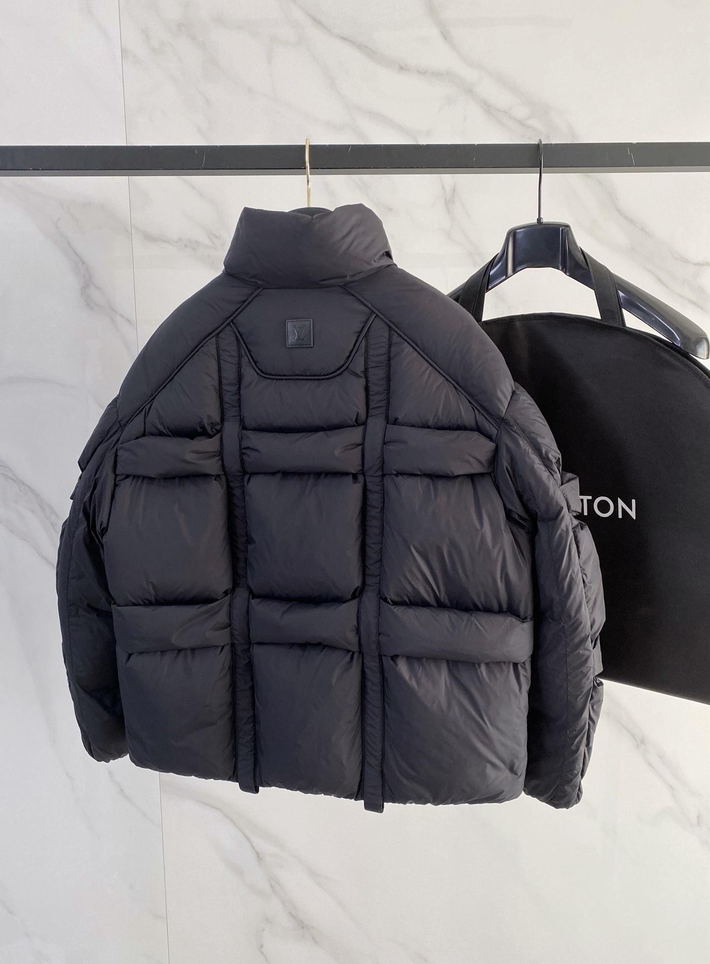 LV 루이비통 다운 패딩 점퍼 자켓 재킷 의류