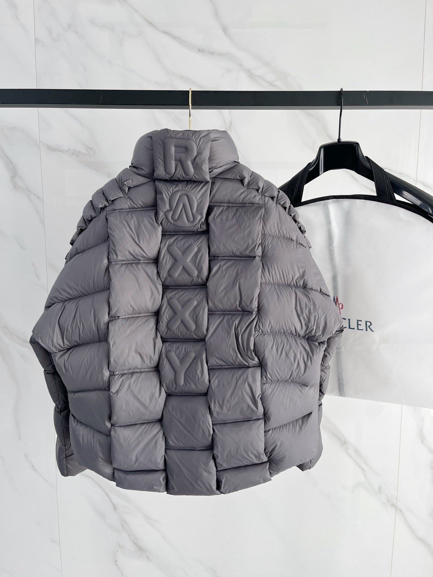 Moncler 몽클레어 몽클레르 다운 패딩 점퍼 자켓 재킷 의류