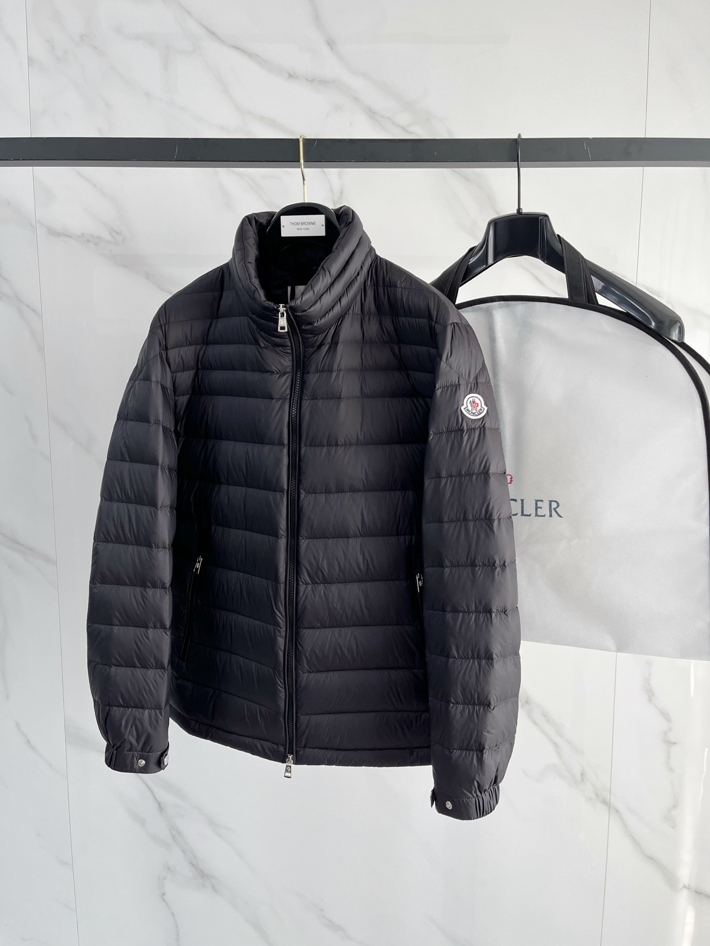 Moncler 몽클레어 몽클레르 다운 패딩 점퍼 자켓 재킷 의류
