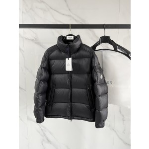 Moncler 몽클레어 몽클레르 다운 패딩 점퍼 자켓 재킷 의류